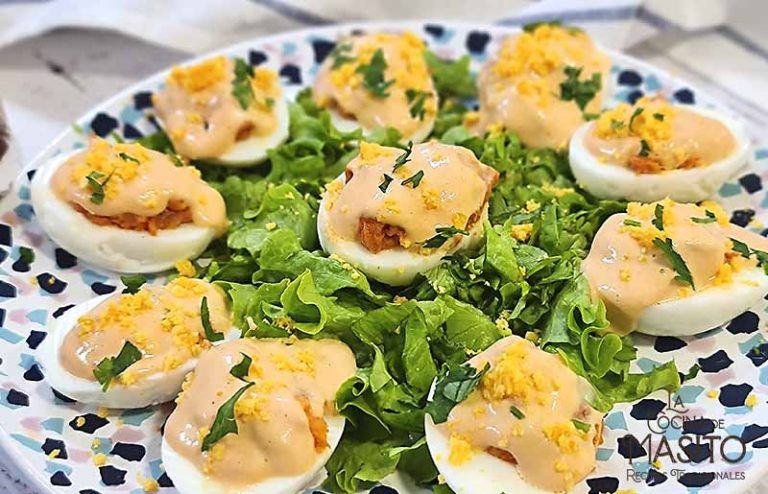 Huevos rellenos de atún y tomate, La cocina de Masito