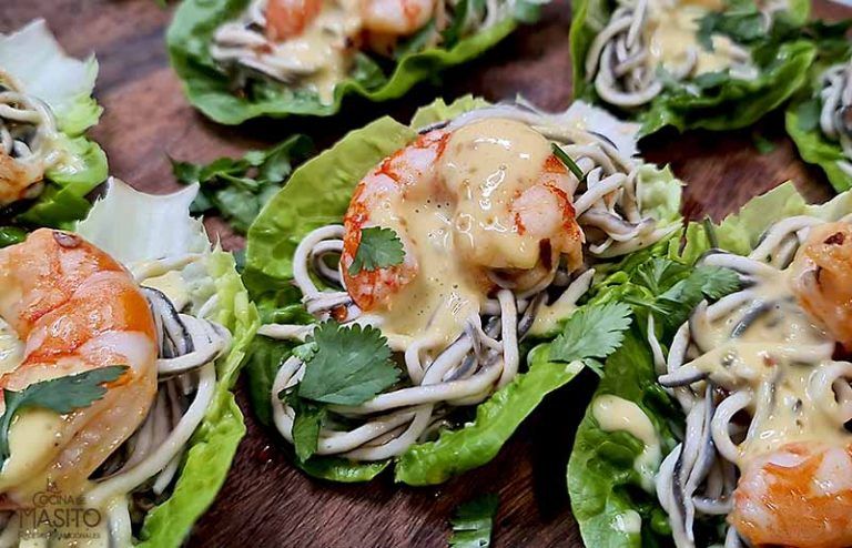 Ensalada de langostinos al ajillo y gulas Las cocina de Masito