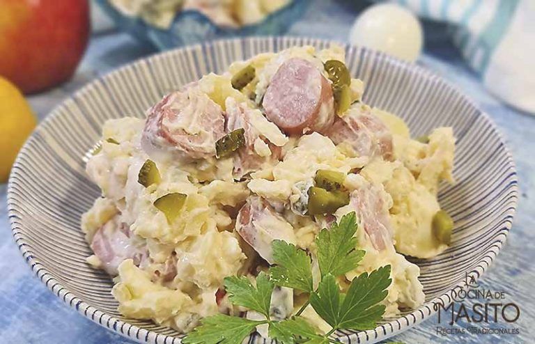 Ensalada de patatas alemana o kartoffelsalat