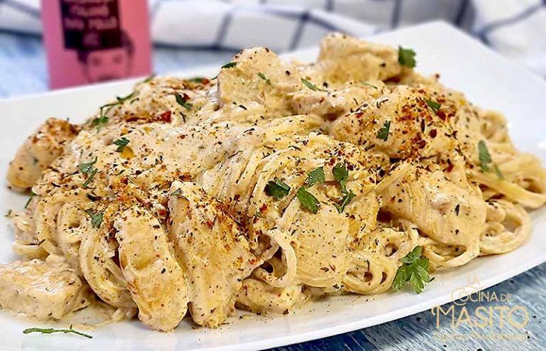 espaguetis con nata y pollo