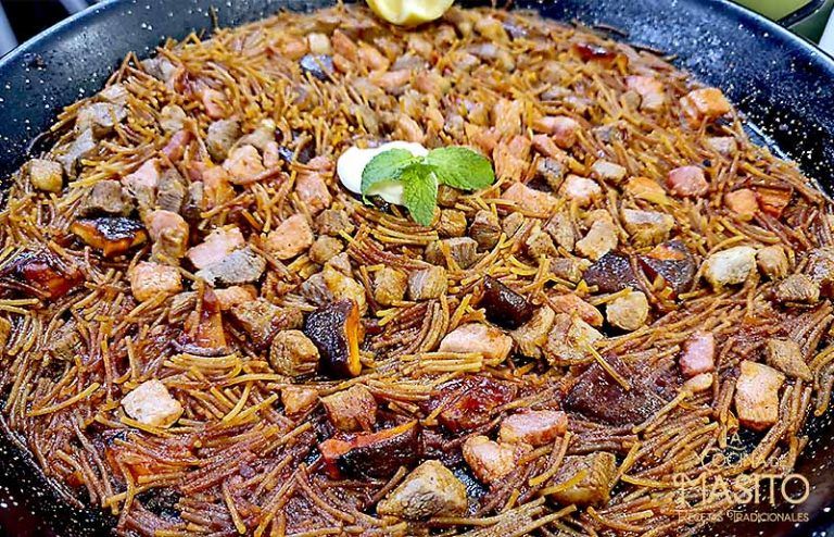 Fideuá de carne receta fácil