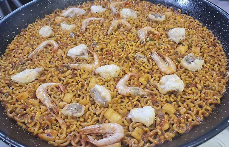Receta de fideuá de rape fácil