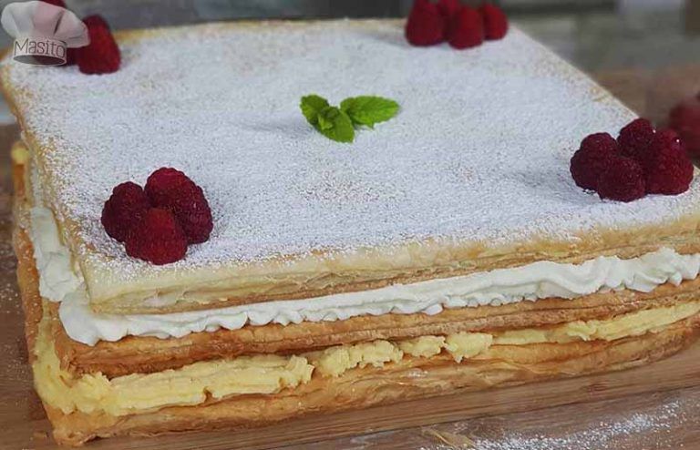 Milhoja de nata y crema pastelera