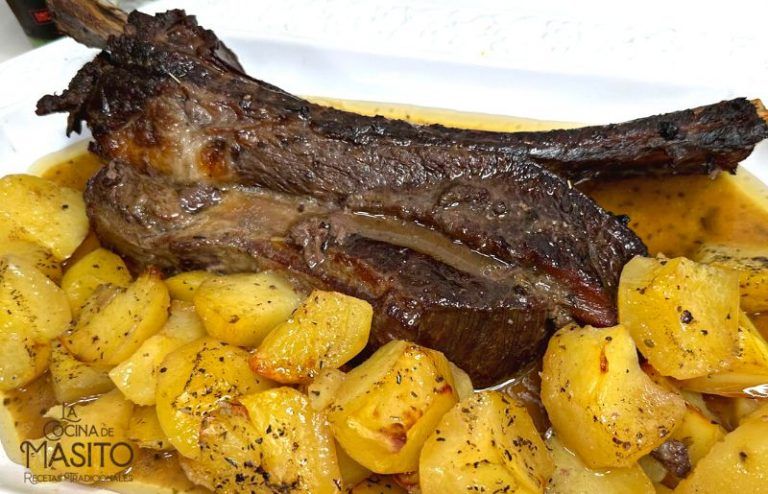 Costilla de ternera al horno con patatas, receta fácil