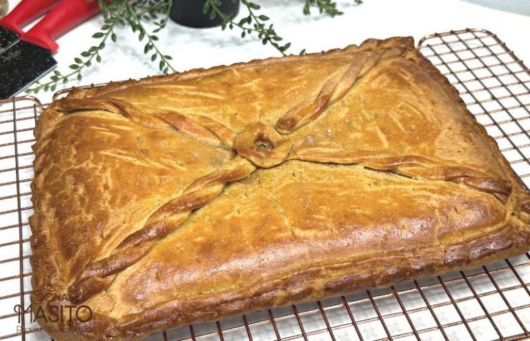 Empanada de mejillones