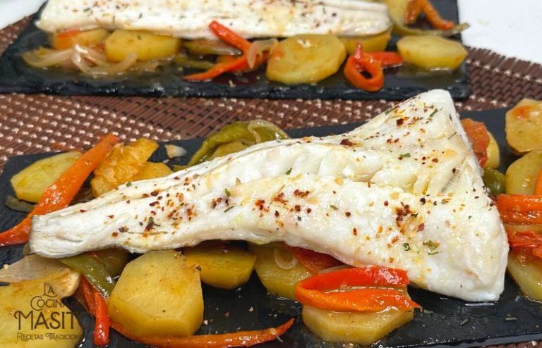 Bacalao al horno con patatas panaderas