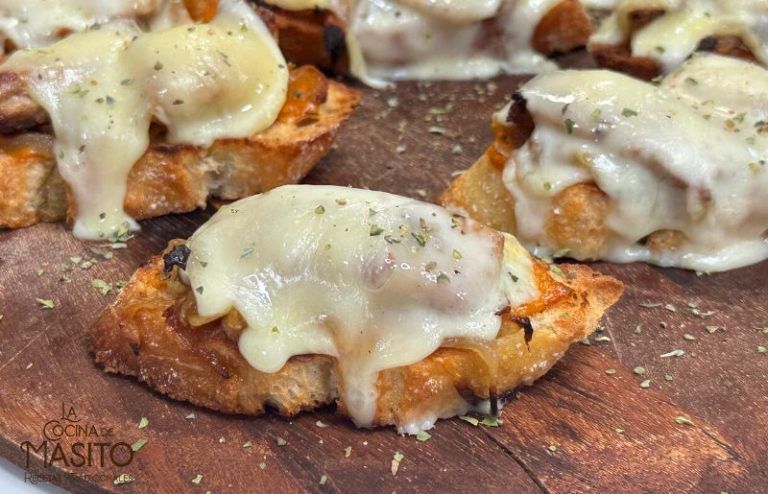 Tosta de secreto y queso tetilla La cocina de Masito