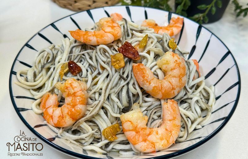 gambas al ajillo con gulas La cocina de Masito
