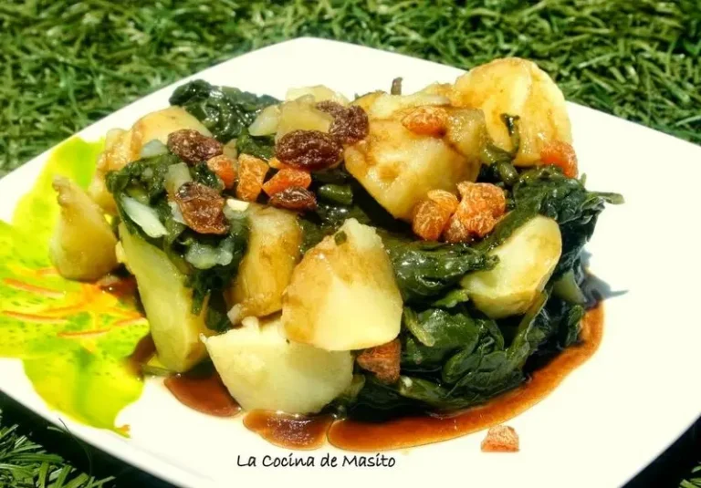Receta de acelgas con patatas y frutos secos