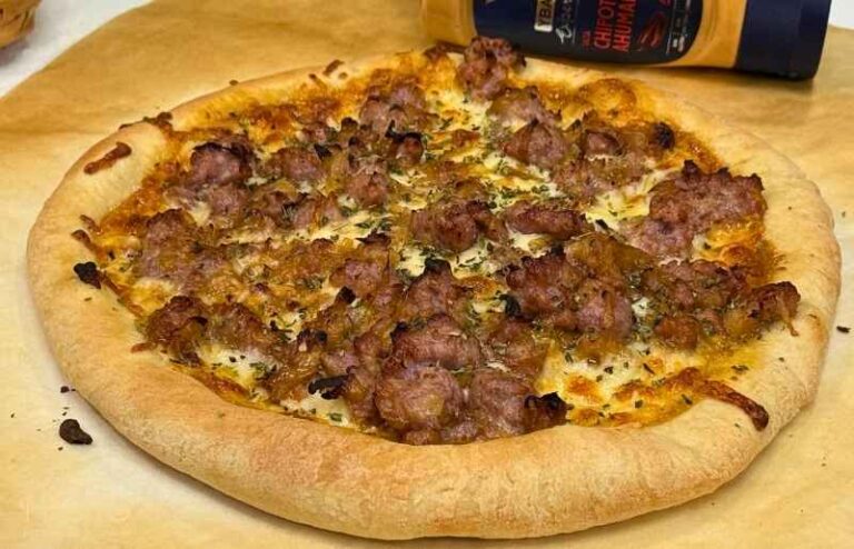 Receta de pizza de butifarra y cebolla caramelizada