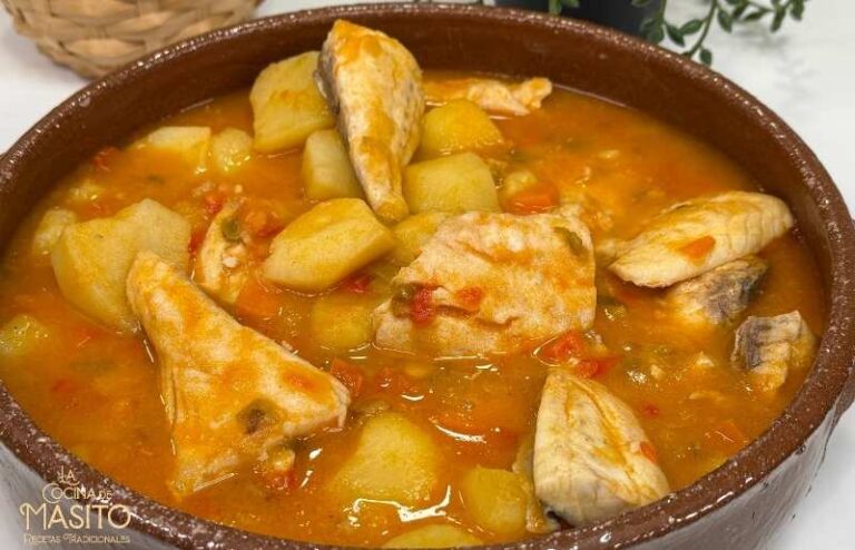 guiso de patatas con dorada casero