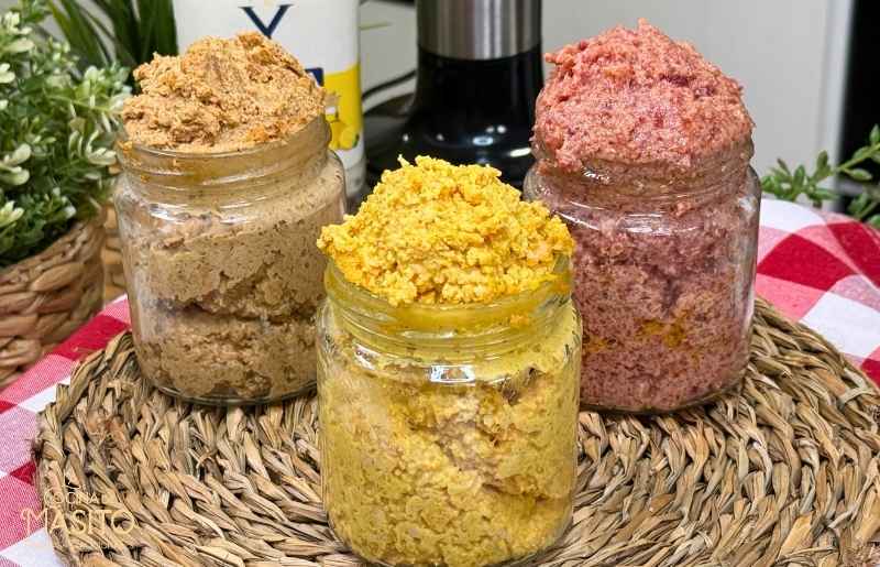 Tres patés caseros muy fáciles de preparar: paté de lomo al curry, paté de ternera a las hierbas provenzales y paté de fuet, ideales para cualquier aperitivo.