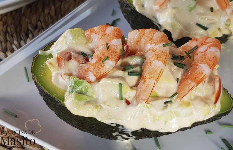 Aguacates rellenos de marisco