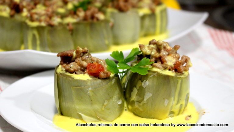 Receta de alcachofas rellenas con carne y salsa holandesa