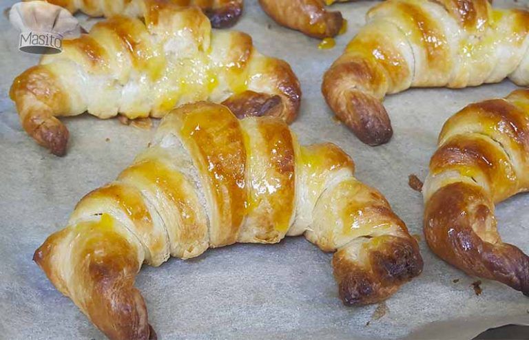 Croissants de hojaldre sin levadura