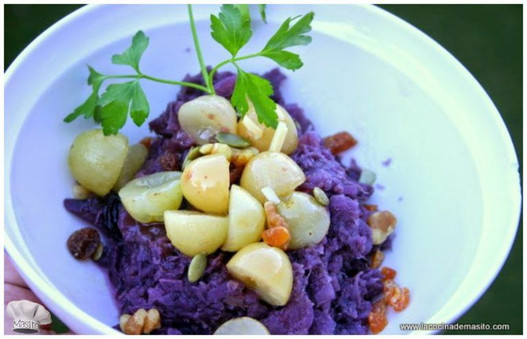 Lombarda salteada con uvas, pasas y frutos secos