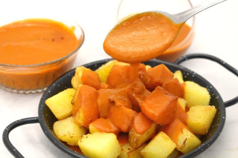 Patatas bravas