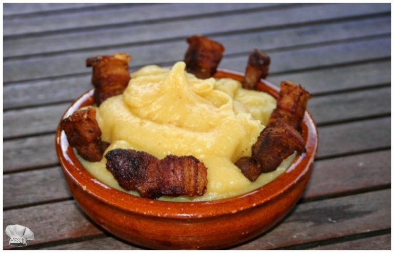 Patatas revolconas, receta tradicional española, La cocina de Masito