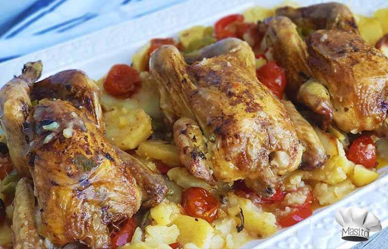 Picantones al horno con patatas panaderas