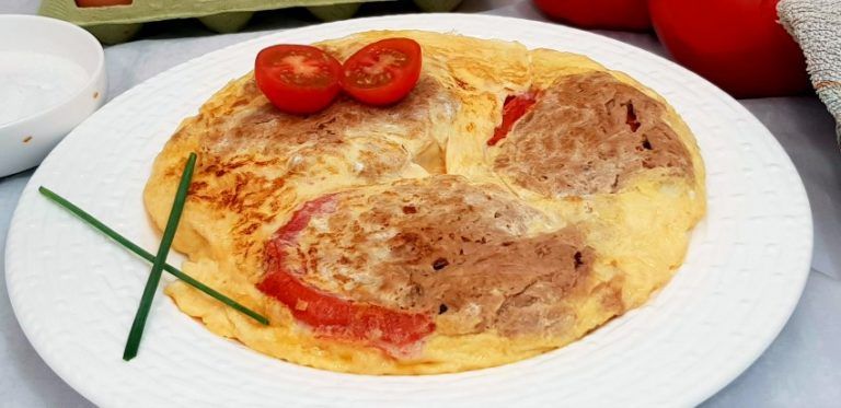 Tortilla de atun y tomate